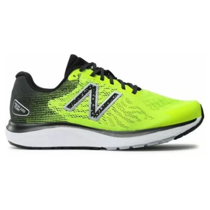 New Balance 680 V7