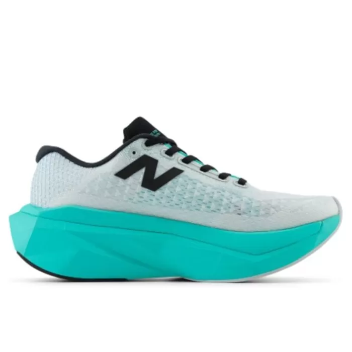 New Balance FuelCell SuperComp Trainer V3