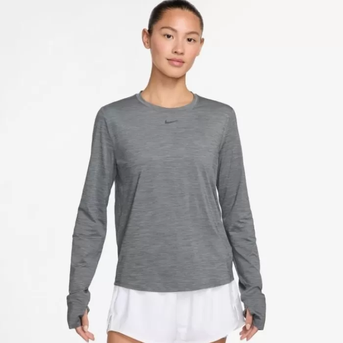 Nike Dri-FIT One Classic Long Sleeve Tee