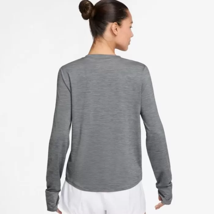 Nike Dri-FIT One Classic Long Sleeve Tee