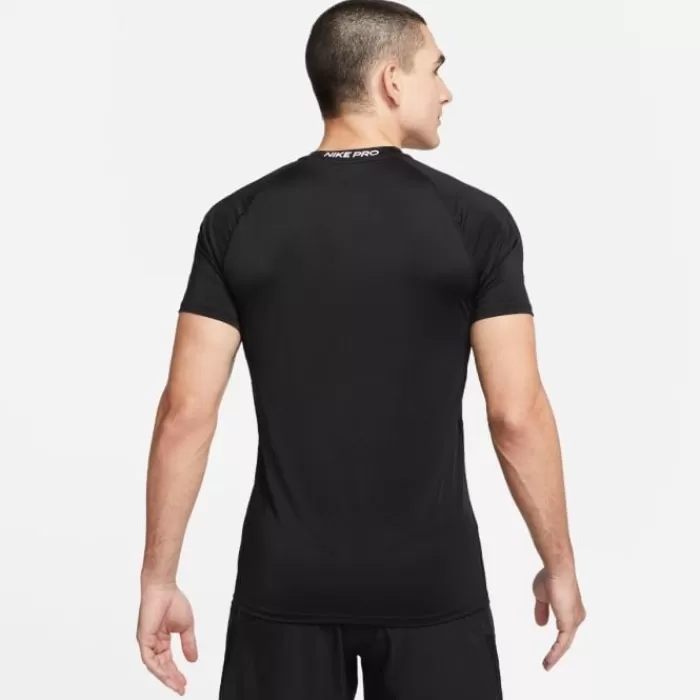 Nike Dri-FIT Slim Short Sleeve Tee