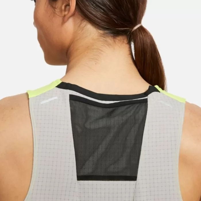 Nike Dri-Fit Trail Rise 365 Tank