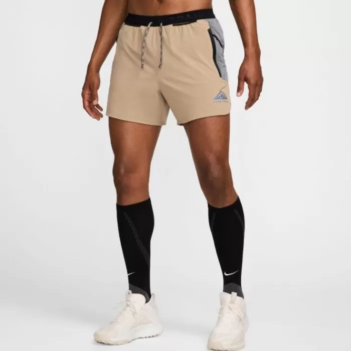 Nike Dri-FIT Trail Second Sunrise 5in Brief-Lined Shorts